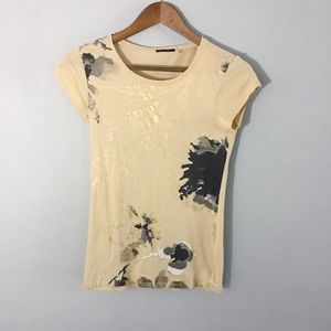 Beautiful Tahari XS Tee